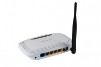 Безжичен рутер TP-Link TL-WR740N